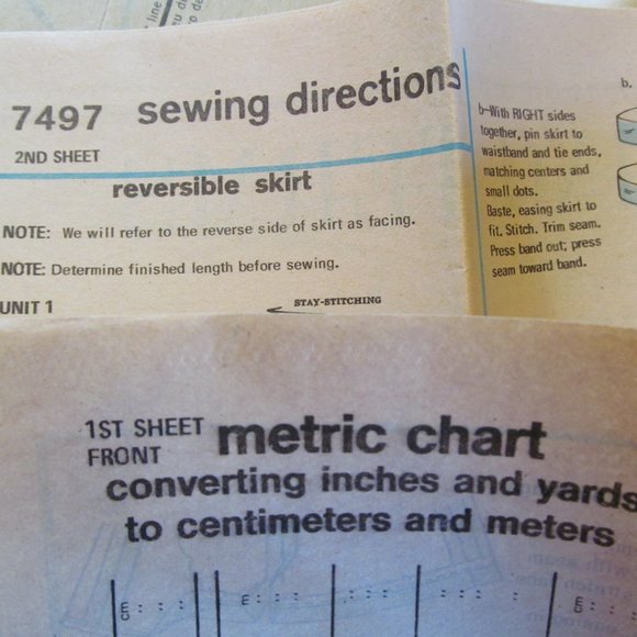 1970s BATHING SUIT WRAP SKIRT & SHIRT Simplicity Sewing Pattern 7497 Sz 12 Uncut - Picture 8 of 10